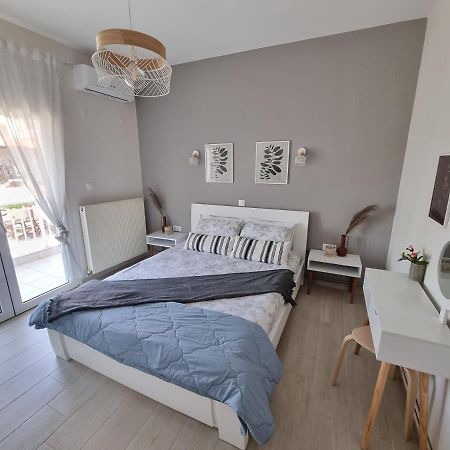 Our Home-Fully Renovated Apartments And Studios By The Sea Nikiti  Bagian luar foto
