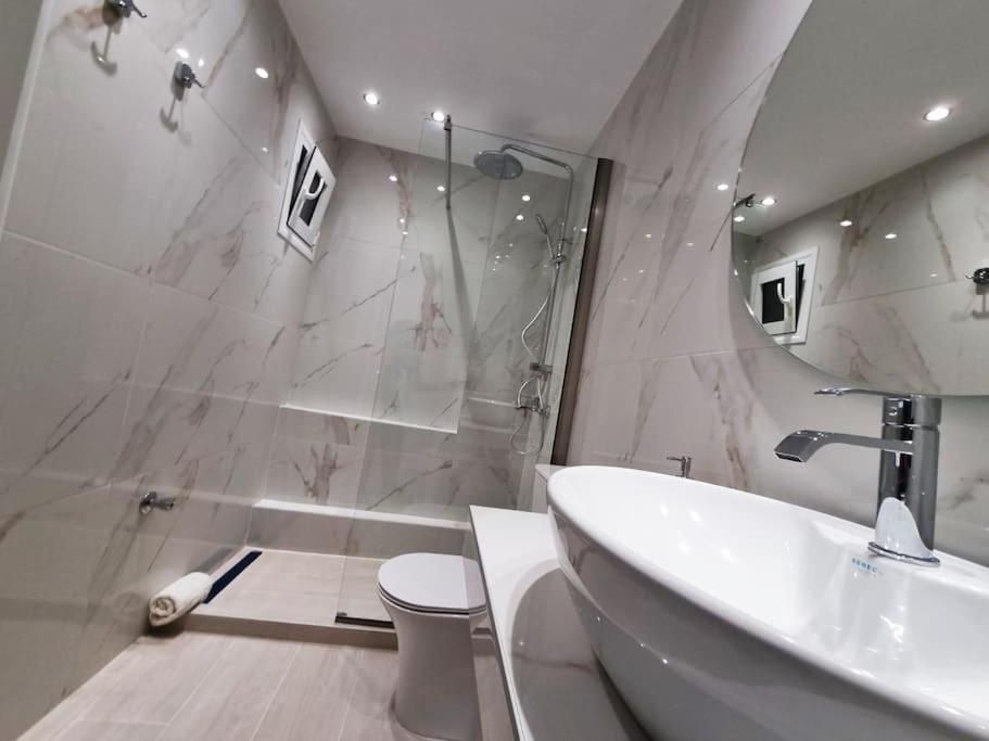 Our Home-Fully Renovated Apartments And Studios By The Sea Nikiti  Bagian luar foto