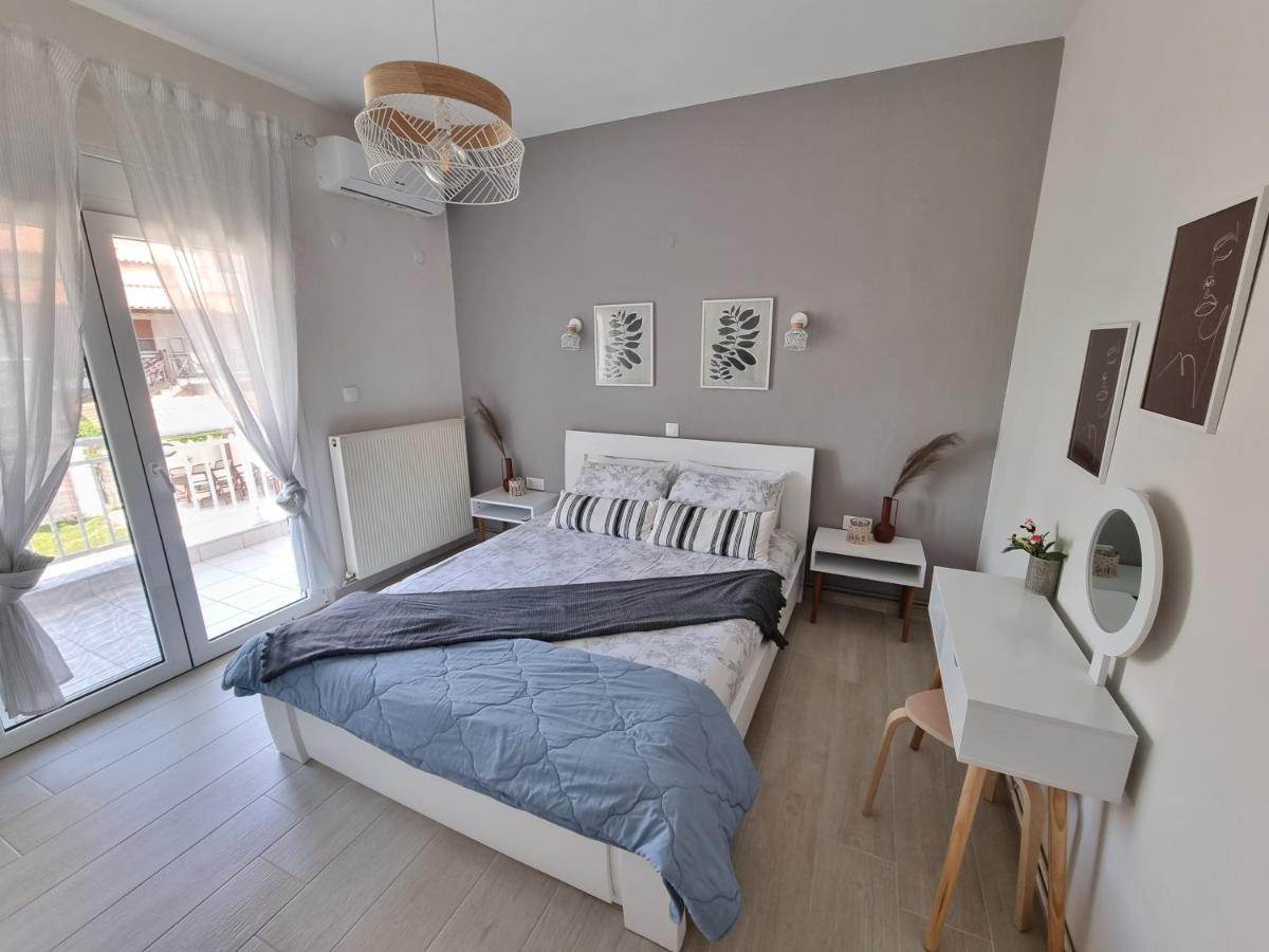 Our Home-Fully Renovated Apartments And Studios By The Sea Nikiti  Bagian luar foto