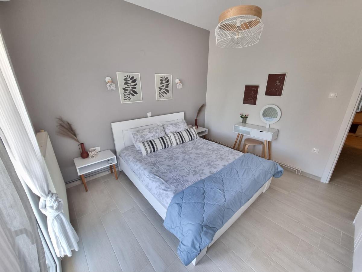 Our Home-Fully Renovated Apartments And Studios By The Sea Nikiti  Bagian luar foto
