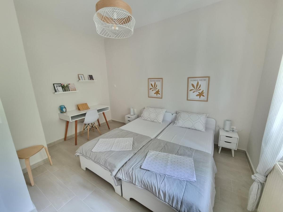 Our Home-Fully Renovated Apartments And Studios By The Sea Nikiti  Bagian luar foto