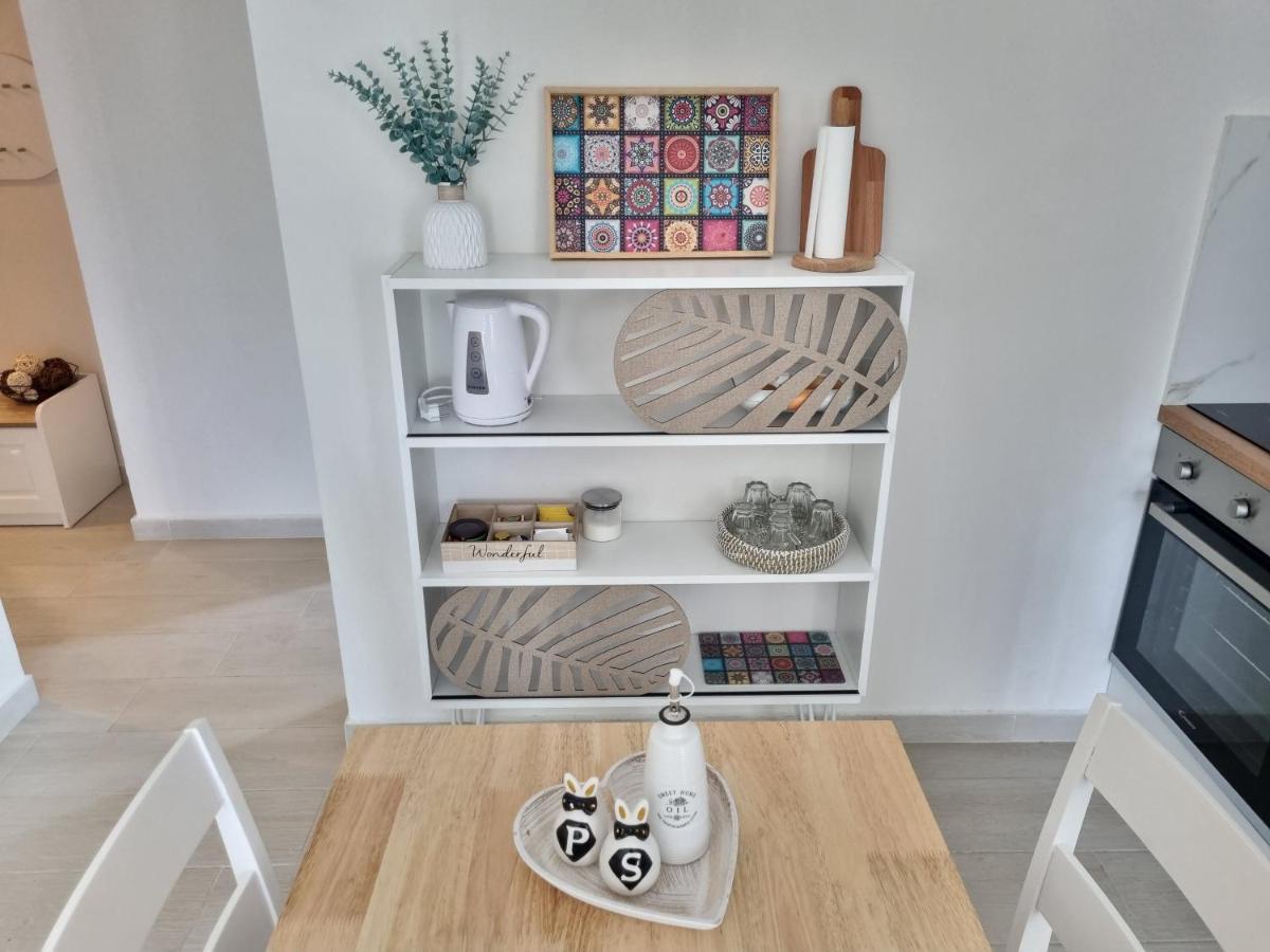 Our Home-Fully Renovated Apartments And Studios By The Sea Nikiti  Bagian luar foto