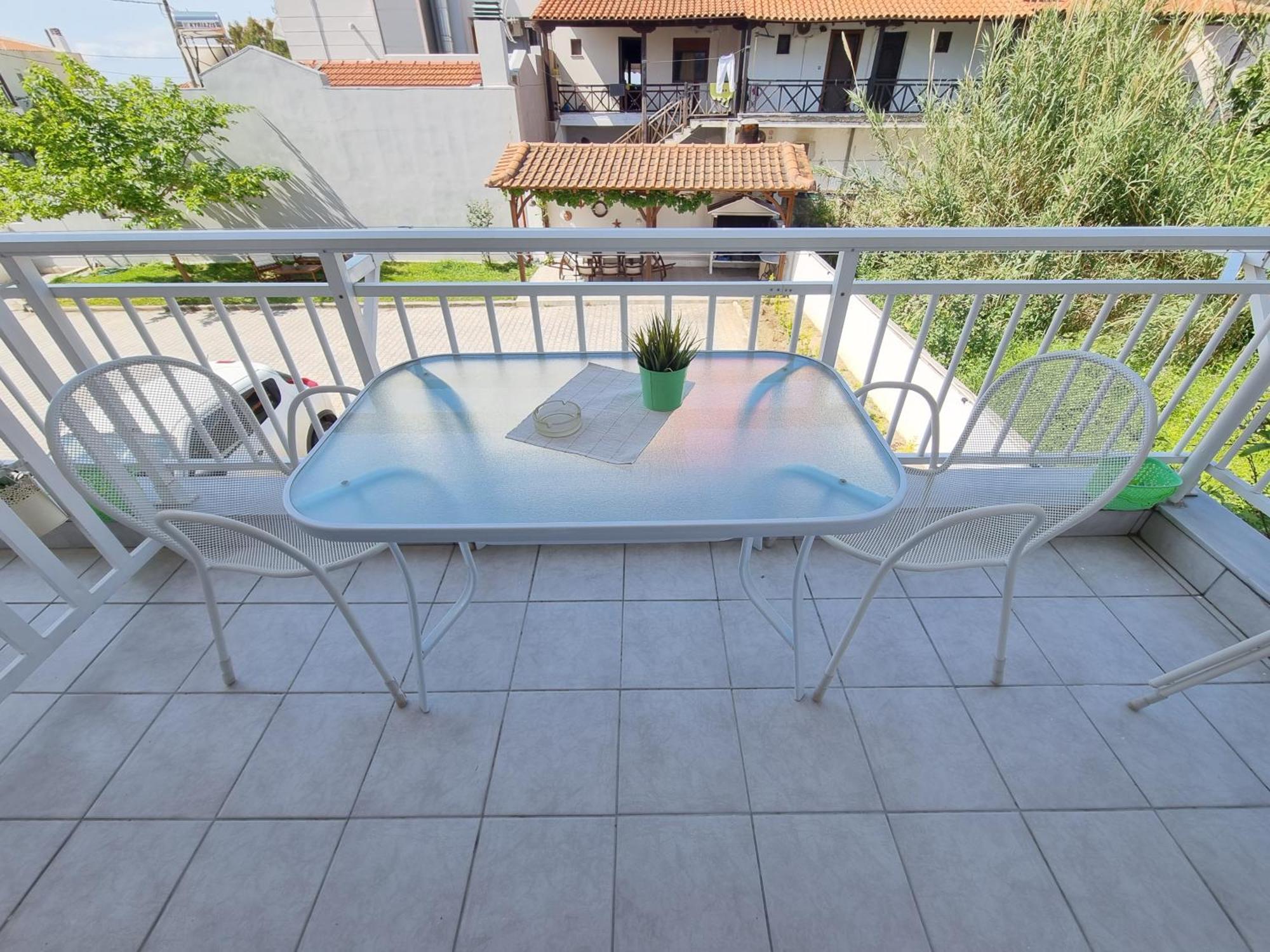 Our Home-Fully Renovated Apartments And Studios By The Sea Nikiti  Bagian luar foto